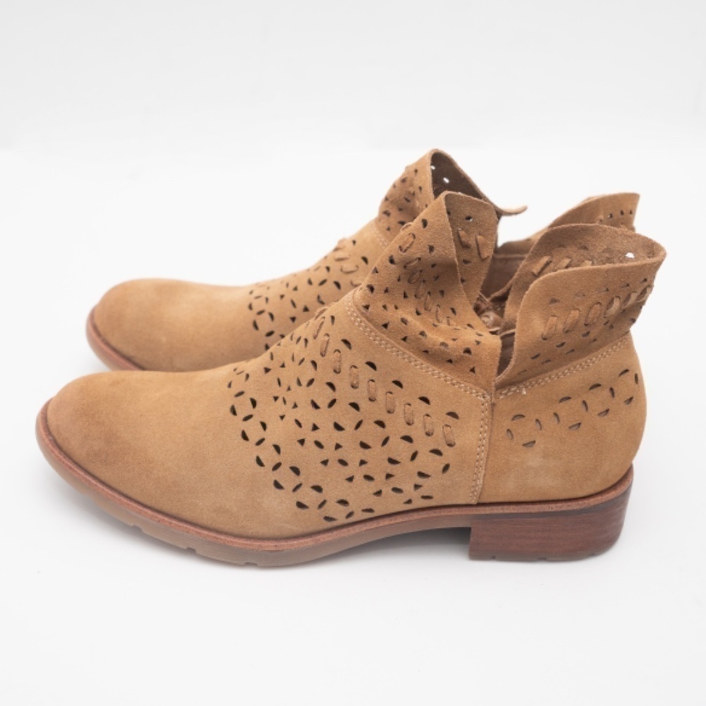 Sofft. New! Bristow Bootie. - Picture 7 of 12